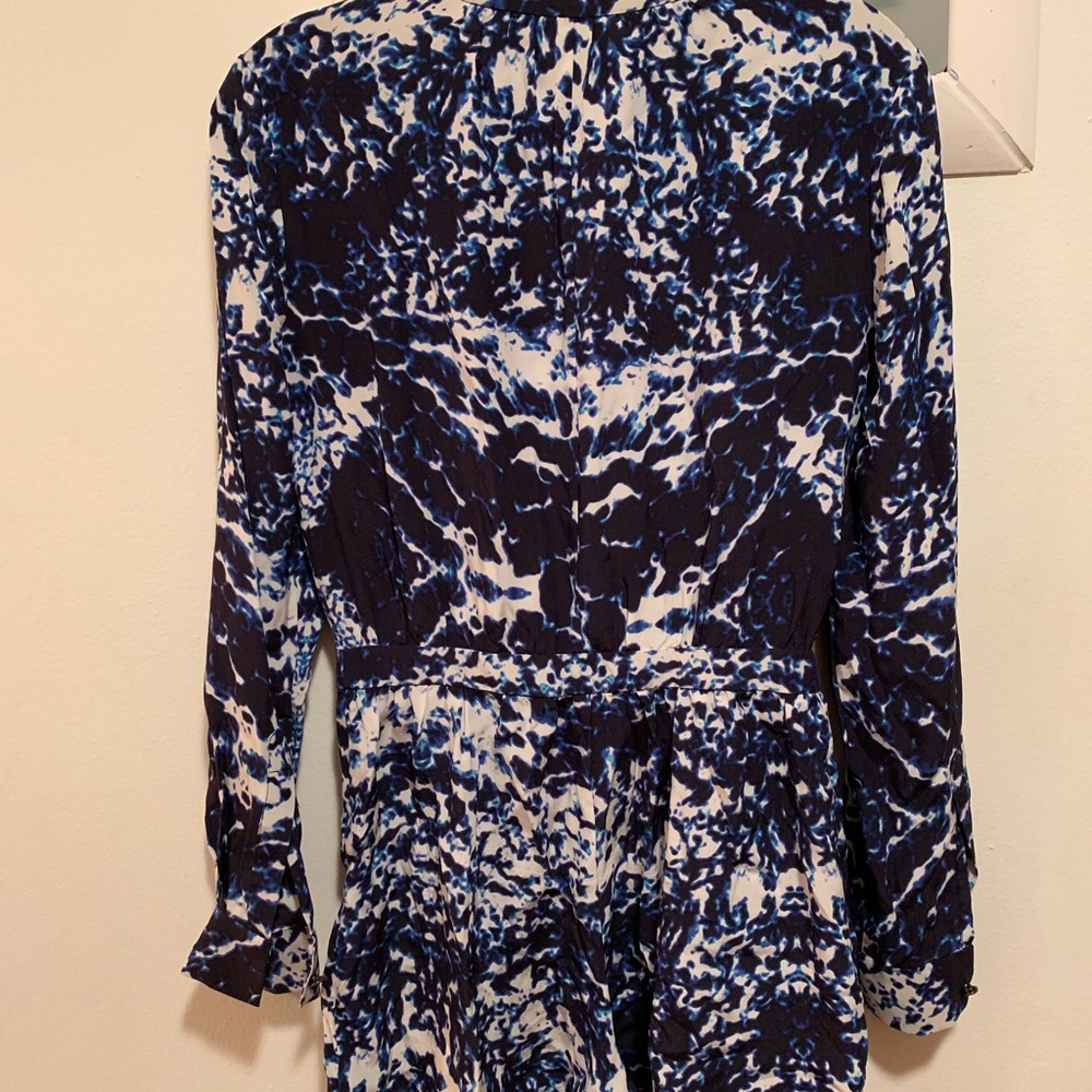 Intermix onesie - Picture 2 of 3